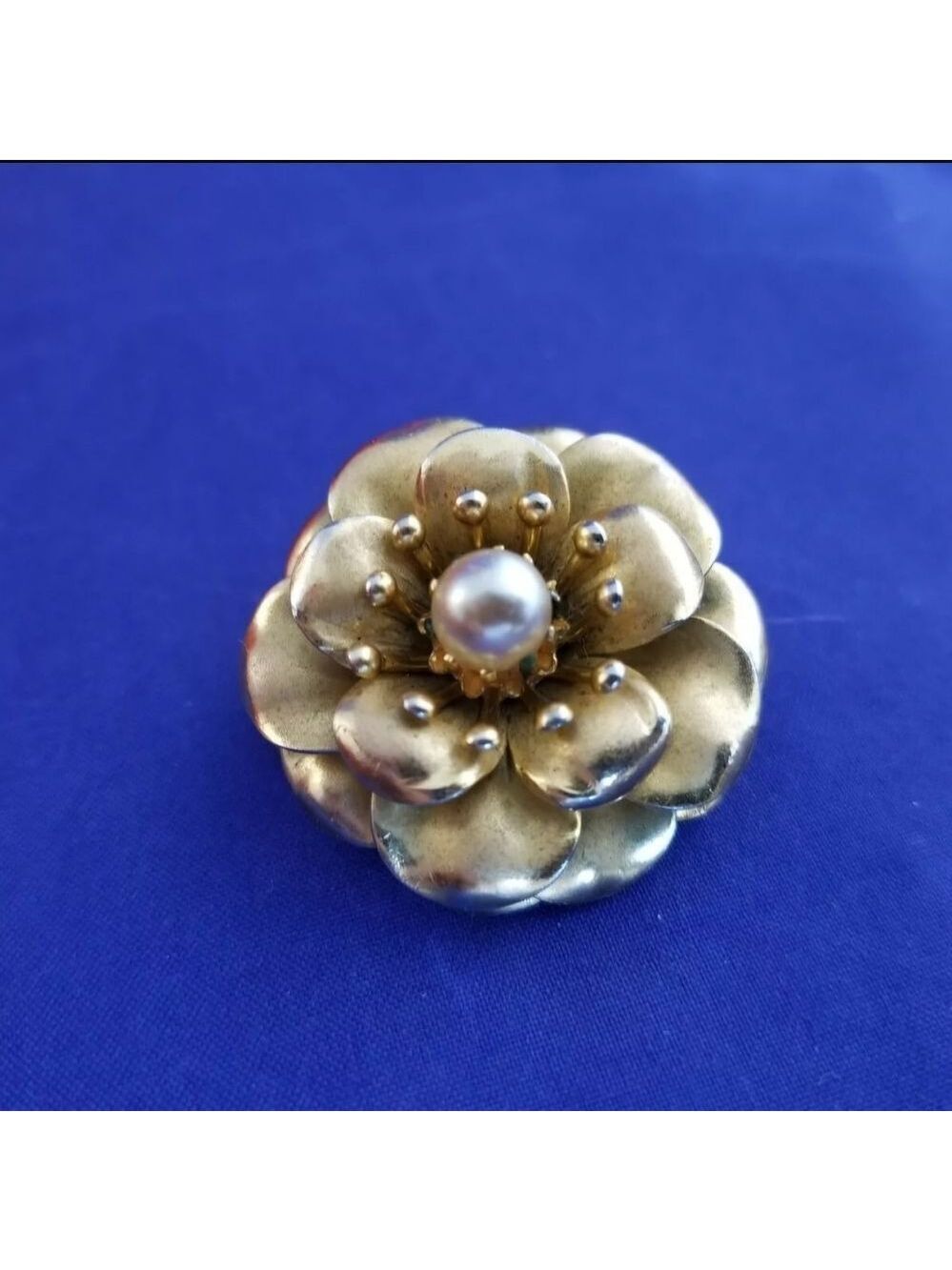 CORO VINTAGE WILD ROSE BROOCH/PIN WITH PEARL CENTER EUC - Picture 8 of 10